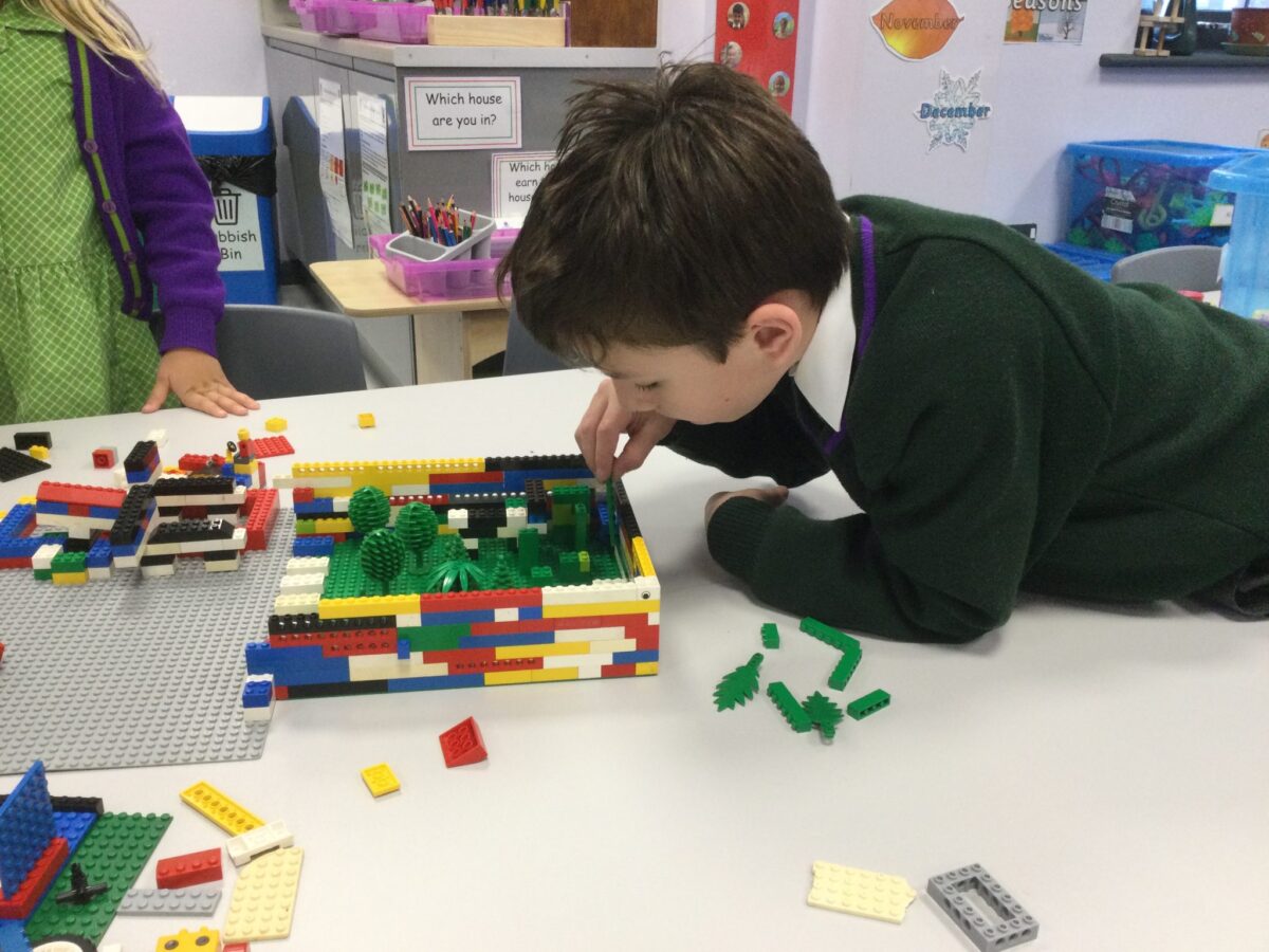 Lego Club